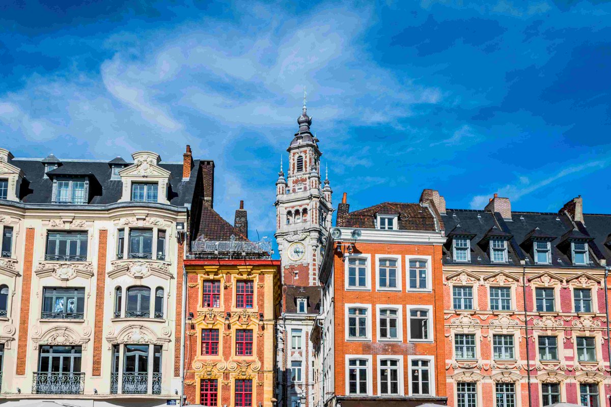 Explore the charm of Lille for your next city break! 💎💗

Wander through Vieux Lille's cobblestone streets, indulge in local cuisine at Wazemmes market, and marvel at the Palais des Beaux-Arts. 🏰🍽️

📸 Gerald Villena /AS

#ExploreFrance #Lille #CityBreak