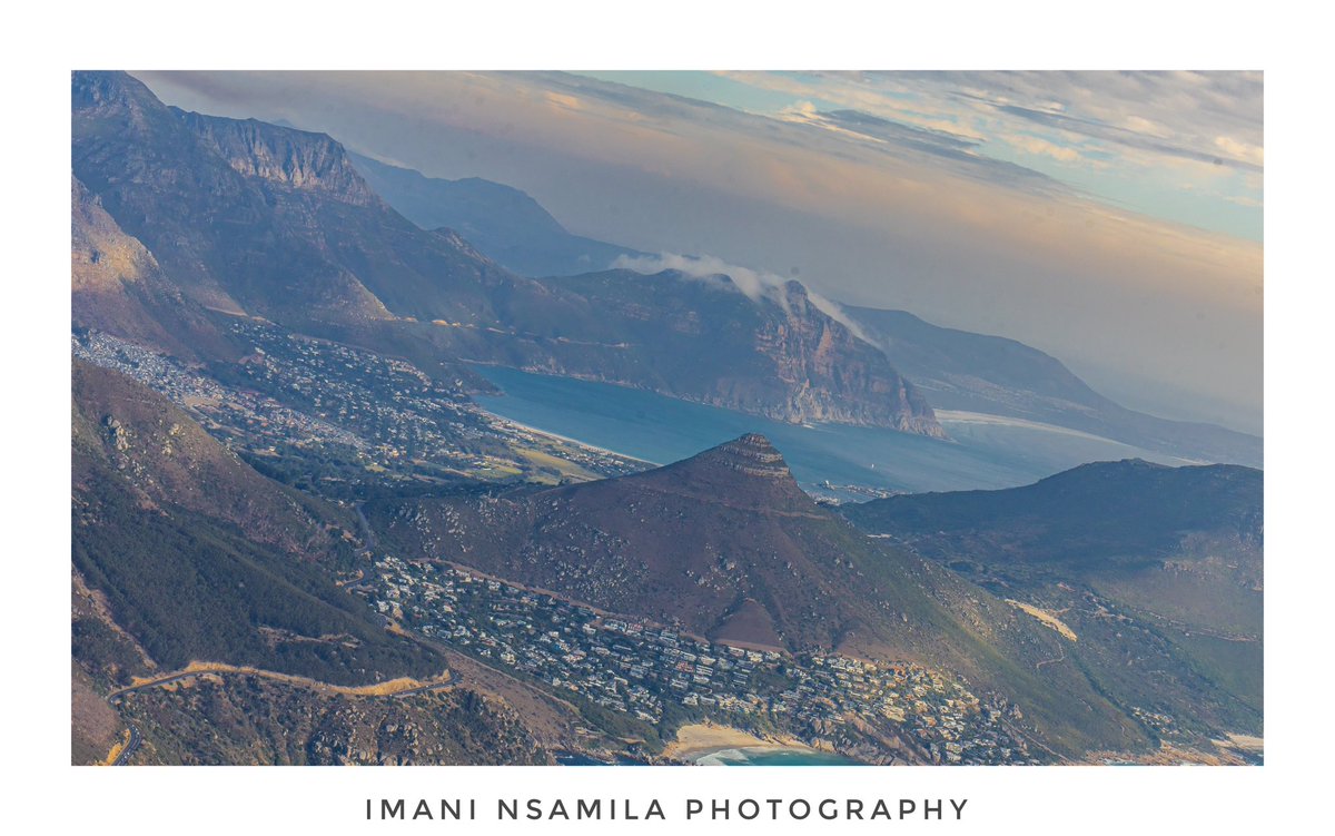 C A P E T O W N 🇿🇦 🚁

📸 @nsamila 

#PichazaNsamila #SouthAfrica #Capetown #TheMotherCity #siginalhills