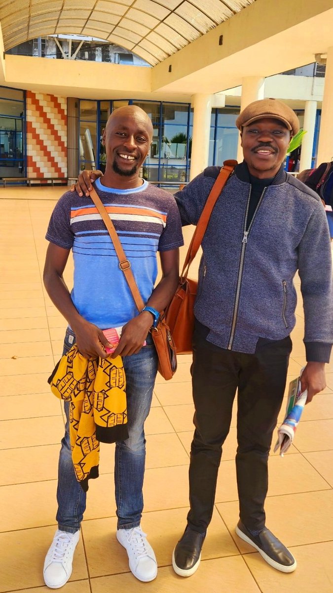 I finally met the brain behind @Badeqshop1 here at Kisumu International Airport. Bwana who alerted my ancestors that the trainers I had carried home last week already went to be with the Lord? You will go to heaven straight.