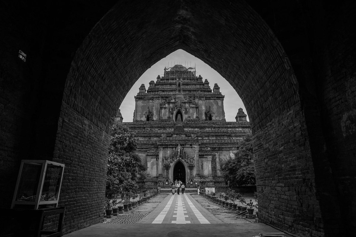 #TravelPhotographyTuesday: #Bagan, #Myanmar

📷 #mmutube84 
#travelphotography #AppreciationOfArtistry #apoa #apoaartistic #apoapromotions #travelphotography #apoapromotionsandartisticcreations #AOA #travel #tourism #seetheworld #photographer #photography