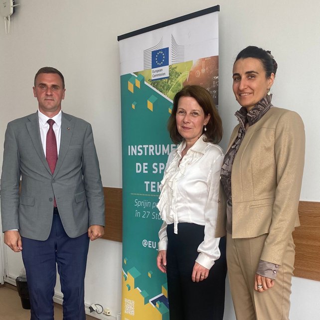 Great discussion yesterday between @Nathaliedberger and the 🇷🇴 Ministry of Internal Affairs on #TSI support for UA refugees, migration, e-ID, and further assistance to help the Ministry fulfill its complex mandate. 🤝🌍
