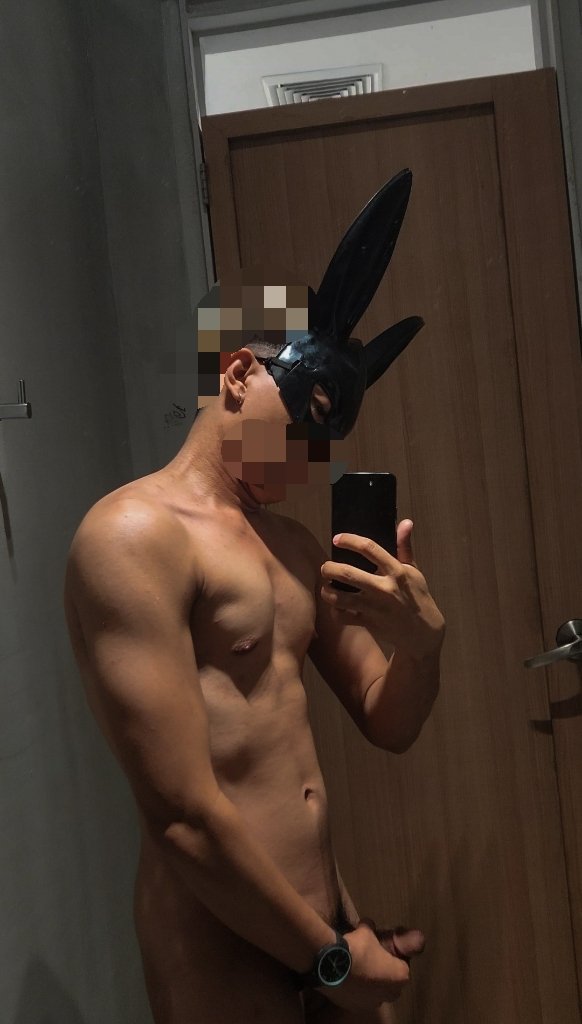 Twinkiliciousss's tweet photo. Napa Hubut hubad sa fitting room 
Newbie Alter 💦
#BicolAlter https://t.co/0AYzl1sx3f