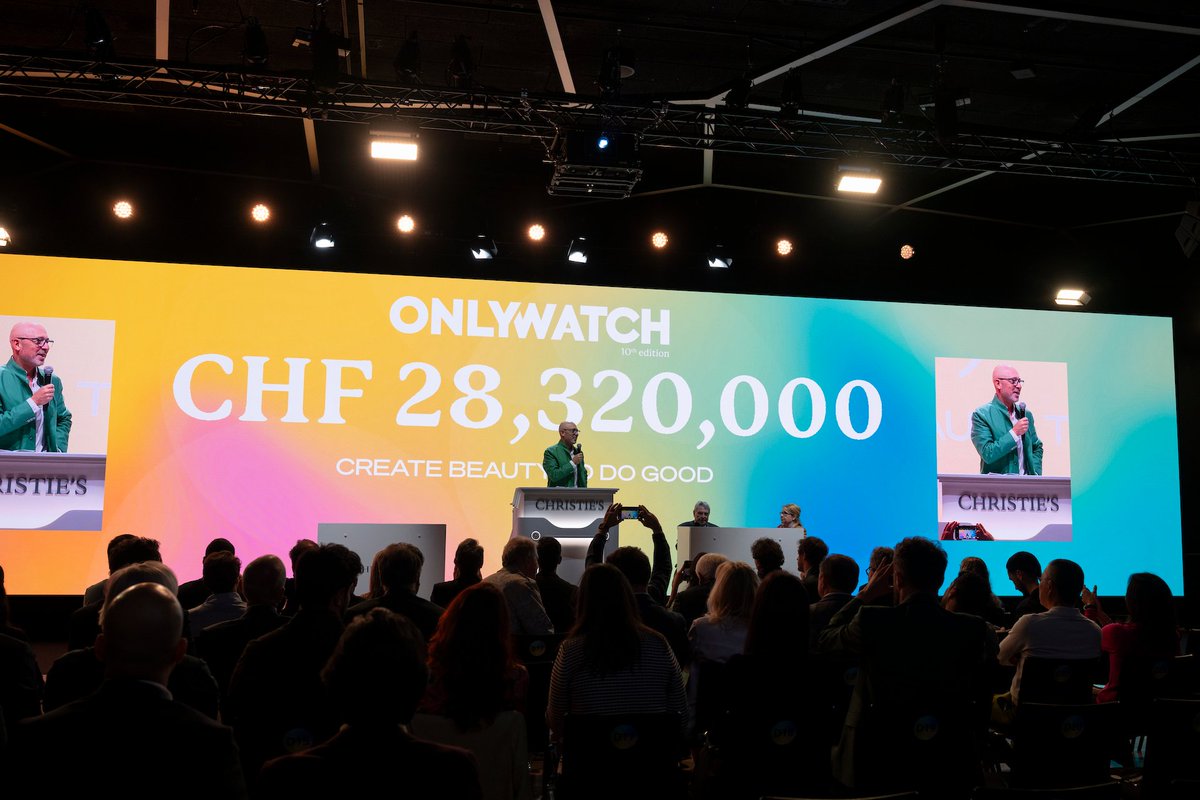 Only Watch tweet media