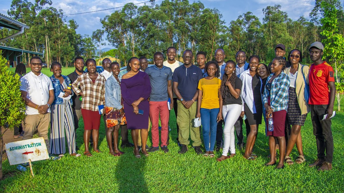 I organized and trained fellow young journalists in Eastern Uganda on road safety journalism, science and climate emergency reporting and how to make local story ideas proactive national and internationally. I thank @ACME_Africa for equiping me with the knowldge to pass to others