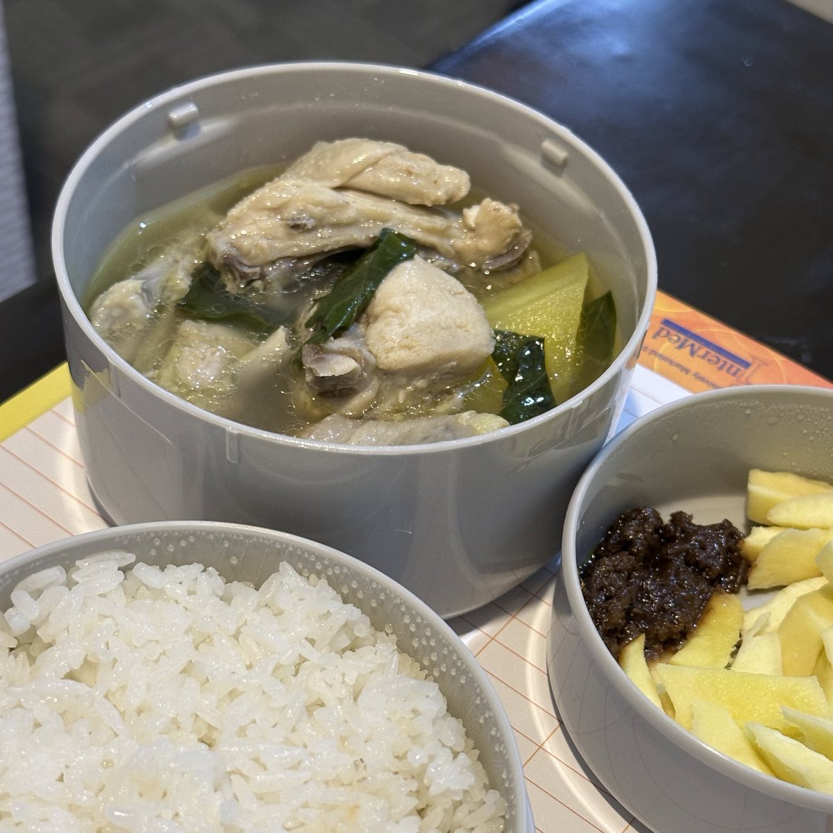 Baon ko yun hated food thread before dito , #tinola. Basta yun luto sa bahay masarap. Eto lang baon ko alamang kasama. Mas preferred ko sawsawan bagoong balayan + kalamansi. Kayo? 😃