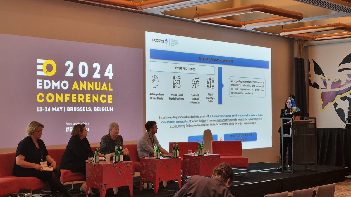 Rasmus Kleis Nielsen tweet media