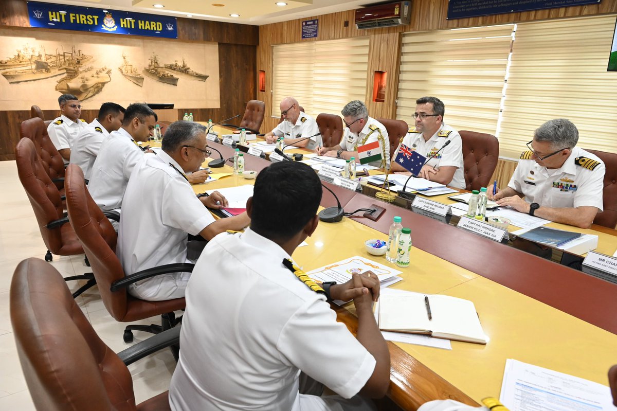 16th #IndianNavy - @Australian_Navy, Navy-to-Navy Staff Talks successfully concluded at #Kochi, marking a significant milestone in the #maritime cooperation b/n #India & #Australia. 

Co-chaired by RAdm Nirbhay Bapna, ACNS (FCI) & RAdm Jonathan Earley, DCN, #RoyalAustralianNavy,…