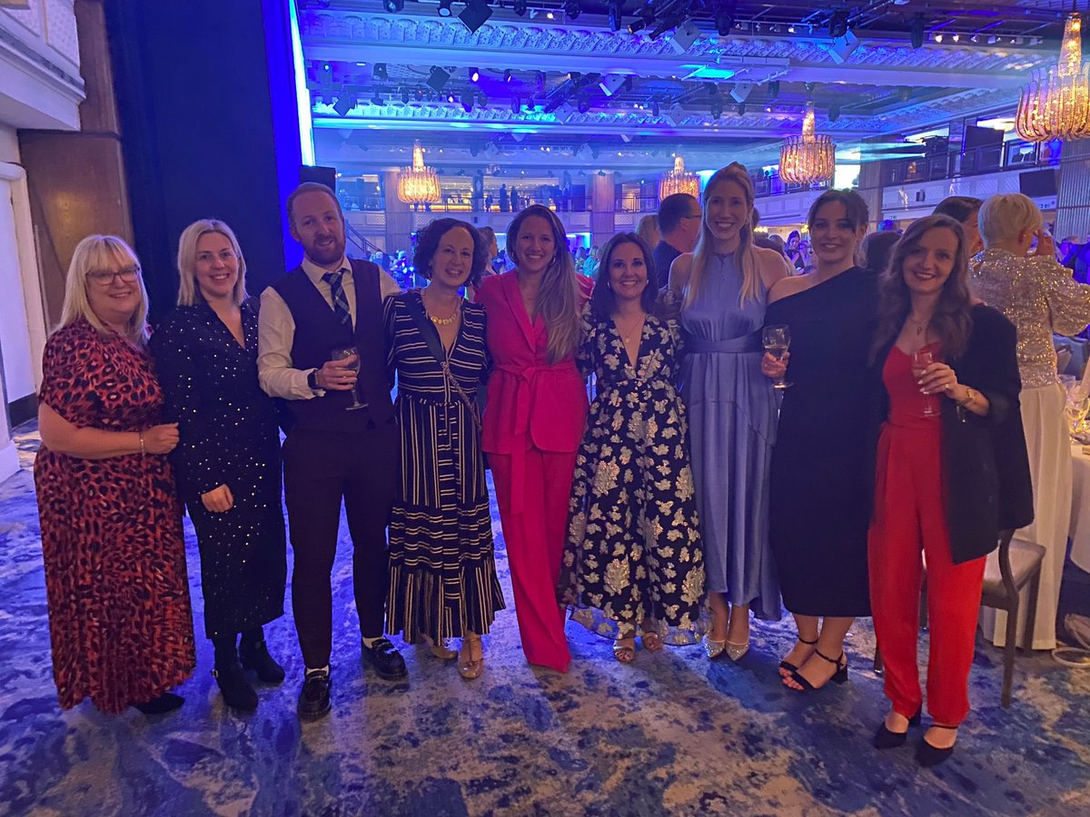 Small section of our @bookouture crew representing at the Nibbies last night and celebrating an amazing year! Wasn’t our night for the wins but huge congratulations to all @HachetteUK winners, and I knew we had the toughest competition in @PiatkusBooks for imprint of the year! 🌟