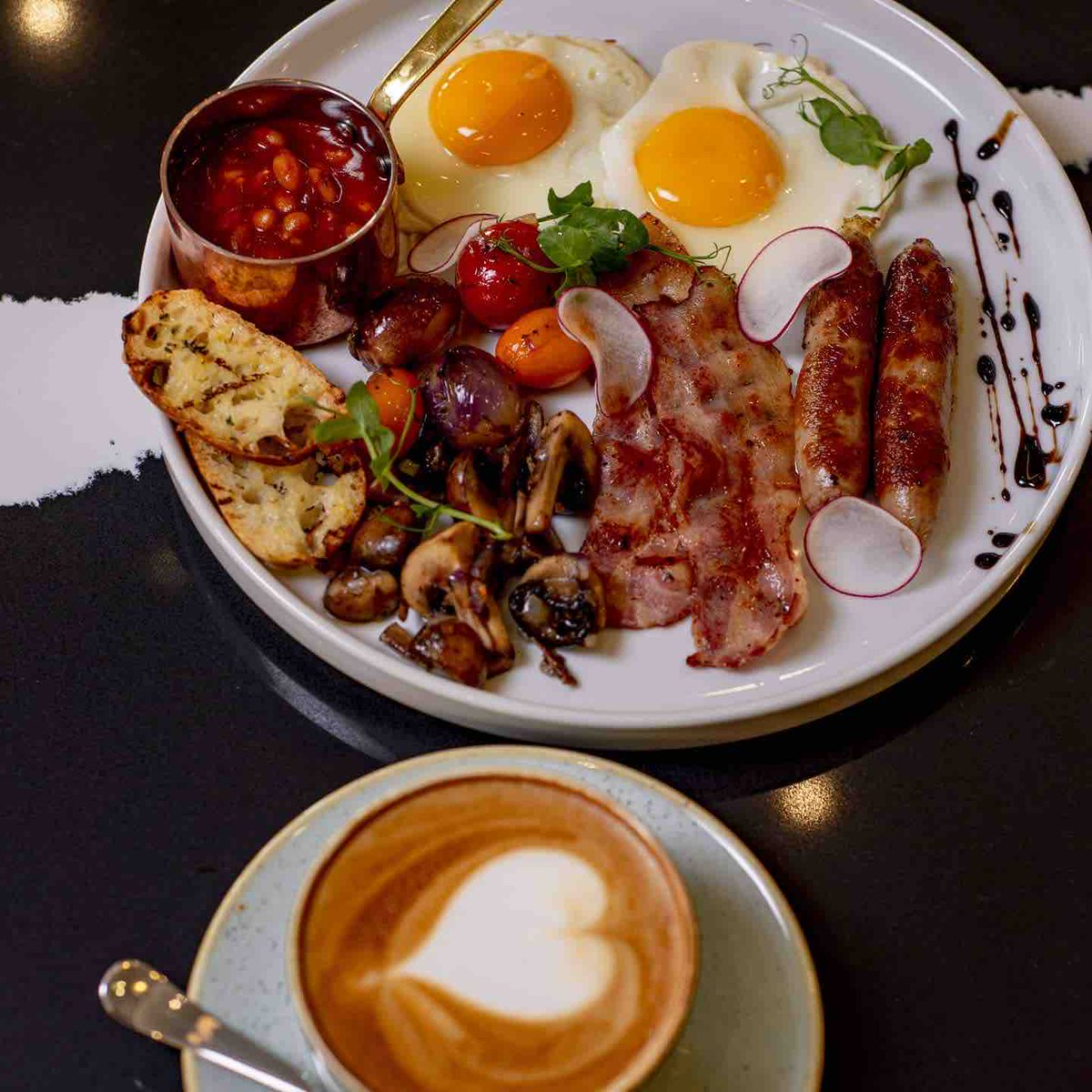 ☕🍳 Rise and shine with our delicious breakfast and enjoy bottomless cappuccinos from 8:00 to 10:00 AM! Start your morning off right with unlimited sips and tasty bites. #BottomlessCappuccino #BreakfastSpecial #MorningPerks