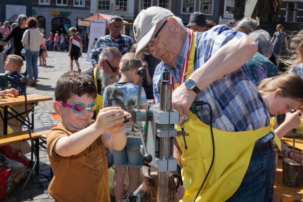 Woensdagmiddag 22 mei is de 5e editie van het Super Cool Kidsfeest. Dit gratis evenement is voor alle kinderen in Gouda. Er zijn 6 pleinen met elk een eigen thema en activiteiten. Deze zijn verzonnen door de kinderwethouders. 👉 obi41.nl/5wpmbb2j
📸 Astrid den Haan