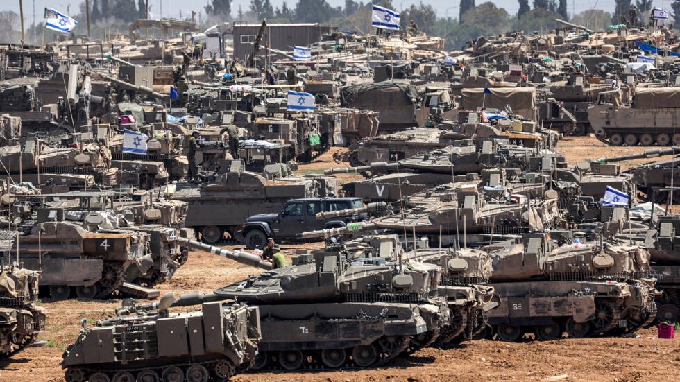 Breaking: 450,000 civilians have been evacuated from Rafah and IDF tanks are advancing toward the center of the city. 

Biden, you don’t scare us. 🇮🇱🇮🇱

“Don’t threaten us with cutting off your aid. It will not work. I am not a Jew with trembling knees. I am a proud Jew with…