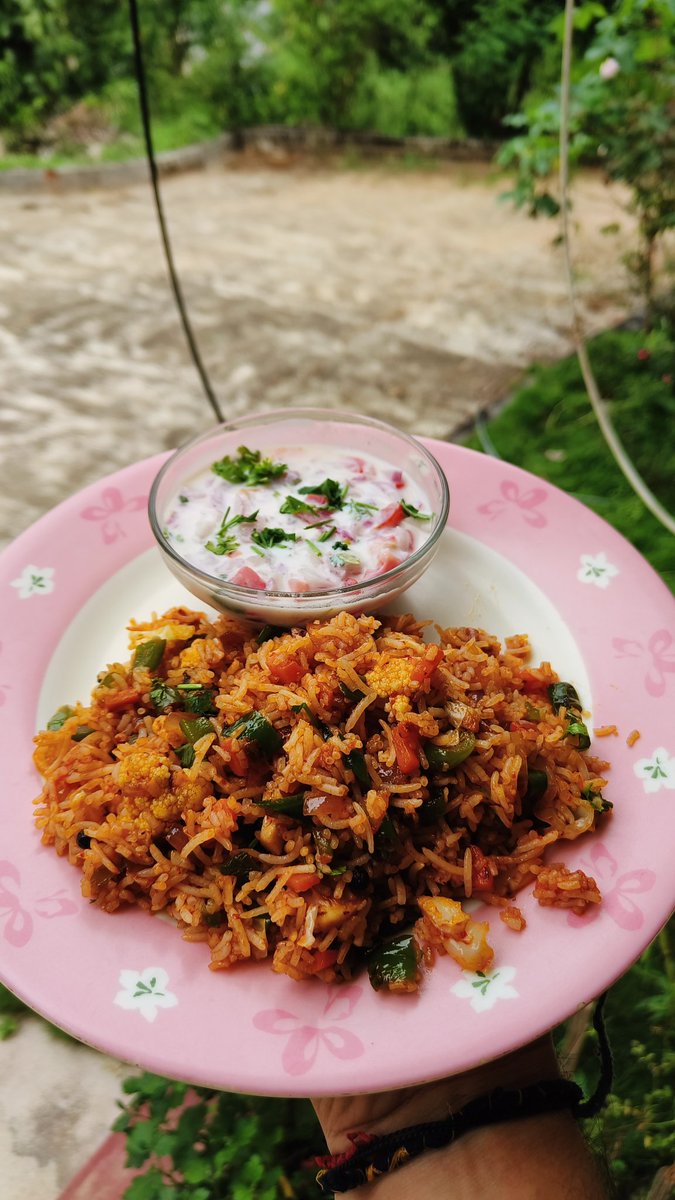 It's Schezwan fried rice from #RajsKitchen 
#foodie #lunchtime