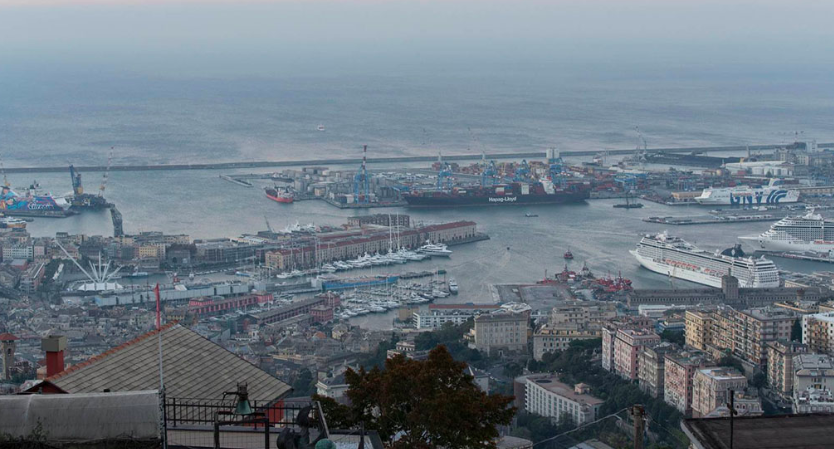 🚨The Genoa breakwater project is marred by procurement irregularities, environmental neglect, & recent corruption scandals, threatening its integrity. 📢We urge @EIB to suspend funding until thorough investigations & strict standards are met. More 👉 bit.ly/3WEMiq9