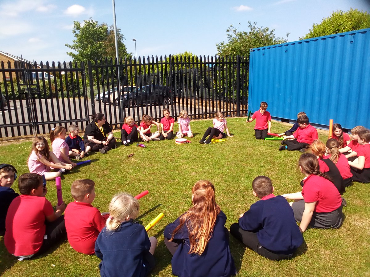 We took our learning outside in Science to investigate and classify high and low pitch sounds! #wbjsscience @HarbourLearning @WBJJuniorSchool