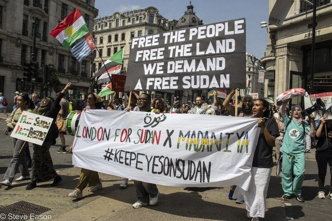 LONDON - West Papua and Kurdistan stand with Sudan 
#Londonforsudan #KeepEyesOnSudan  #EyesonDarfur
#SudanSaturday #LiberateSudan #FreeCongo #FreeHaiti  #FreePalestine🇵🇸 #FreeKanaky #FreeWesternSahara🇪🇭 #FreeTigray❤️💛 #FreeWestPapua❤️💙🤍✊🏼 #FreeHawaii  #FreeKurdistan❤️☀️💚