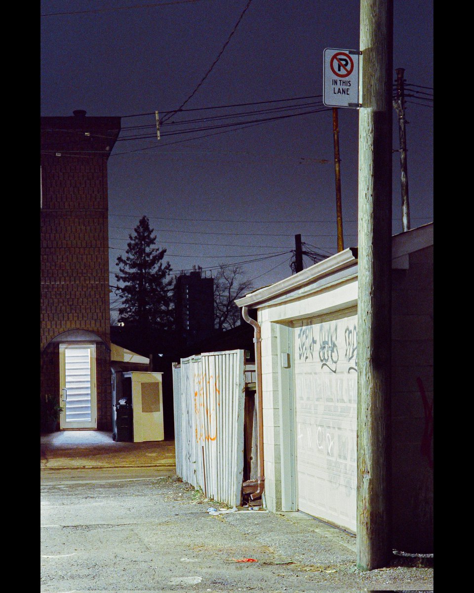 Altered Stages The glorious Canon T90 with the extraordinary FD 50mm f1.4 S.S.C. lens 📸 Cinestill 400 D - 35mm film 🎞 #film #filmphotography #photography #photographer #35mm #35mmfilmphotography #urban #urbanphotography #staybrokeshootfilm #kodak #explore #streetpeople