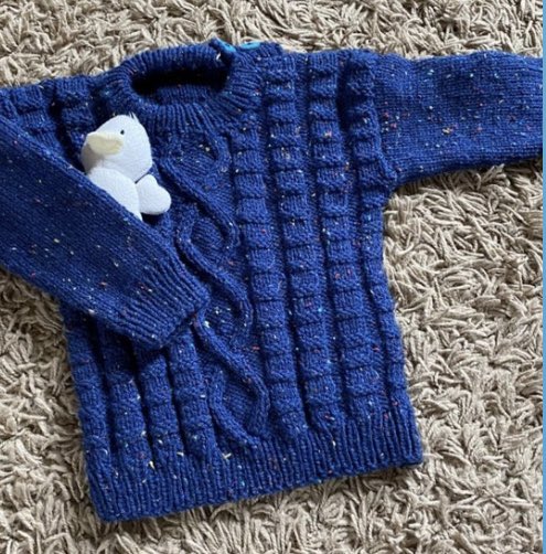 etsy.com/uk/shop/scotti…
A little jumper I knitted 3 years ago 
#MHHSBD #firsttmaster #CraftBizParty