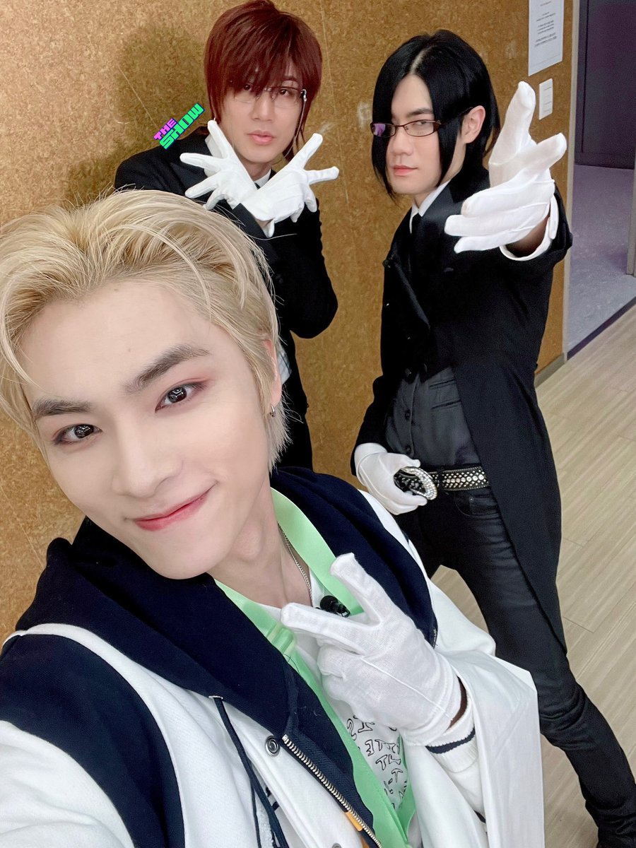 .  n_n   n_n   n_n
（(｡･-･)｡･-･)｡･-･))” ?
ﾟし-Jﾟ し-Jﾟ し-Jﾟ
또 핸드폰 하눈고에요..?
지금 달콤치명마성의 집사들의
#챌린딩 이 왔는데요?
집샤와 집사들이 말아주는. 
챌린딩이 궁금하다면. 
곧 만나요. 아가씨.
#샤오쥔 #ASMRZ #더쇼 #다나카 #닛몰캐쉬
<a href="/wayv_official/">WayV</a> <a href="/NCTsmtown/">NCT</a>