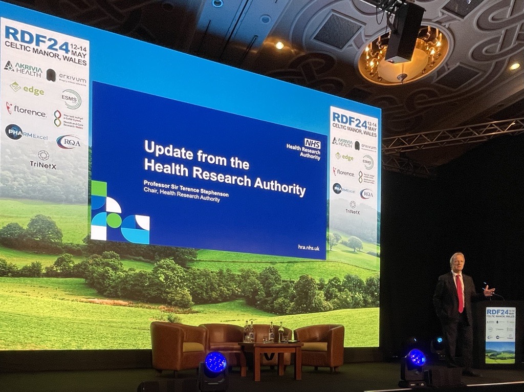 Our Chair, Professor Sir Terence Stephenson, is opening up day two of @TheRDForum Conference 2024 with a session on the future of research regulation and standardisation. #RDF24