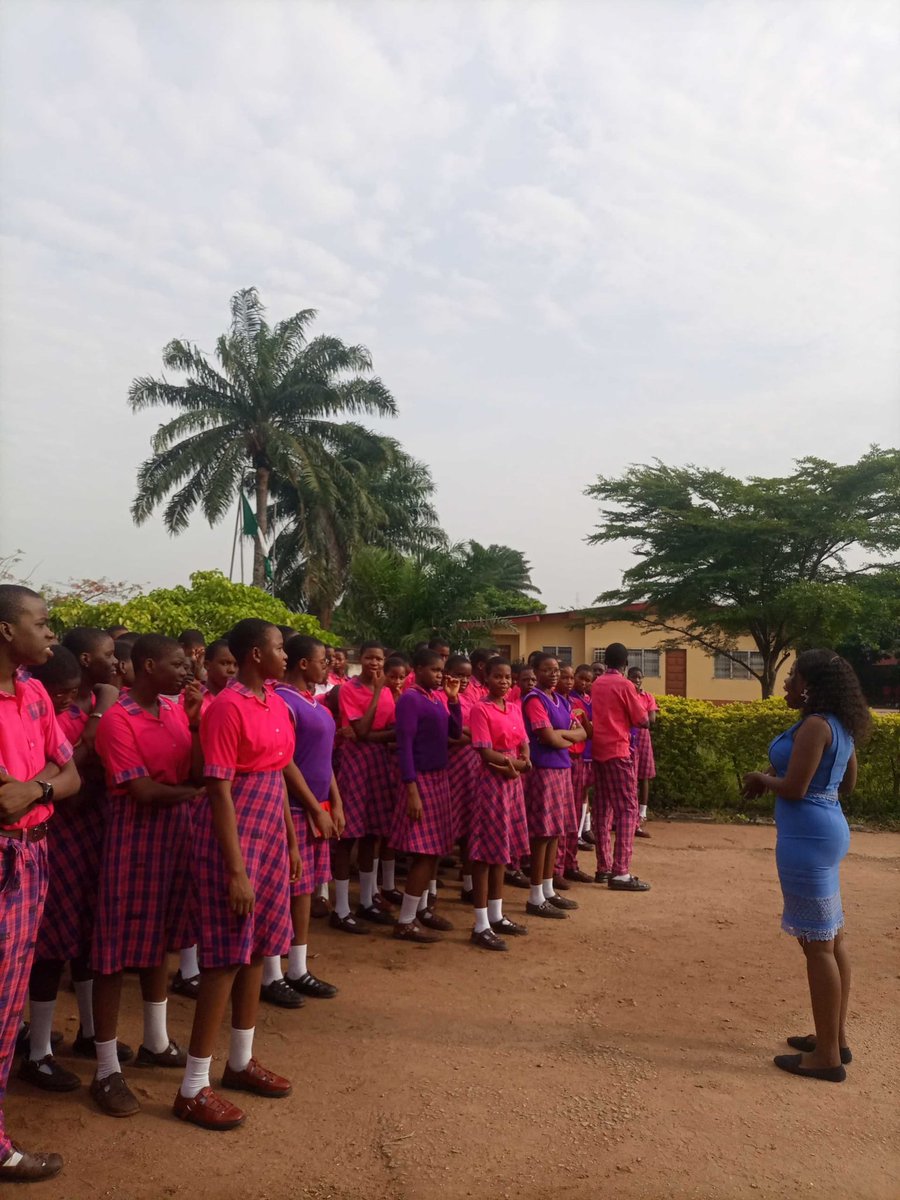 TheCardioHealth's tweet photo. The Cardio Health, Benin Chapter organized a Cardiopulmonary Resuscitation (CPR) training session at a secondary school in Benin City. The students actively participated, learning extensively and gaining valuable experience.
©️The Cardio Health ❤️

#TheCardioHealth  #healthcare https://t.co/5fWoM5a4ms