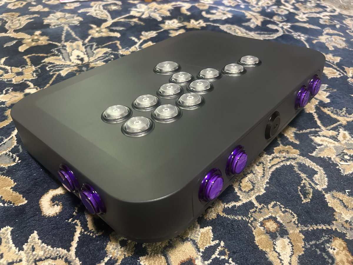 自作レバーレス第3弾 タカチのネットワークケースでマグネット開閉式