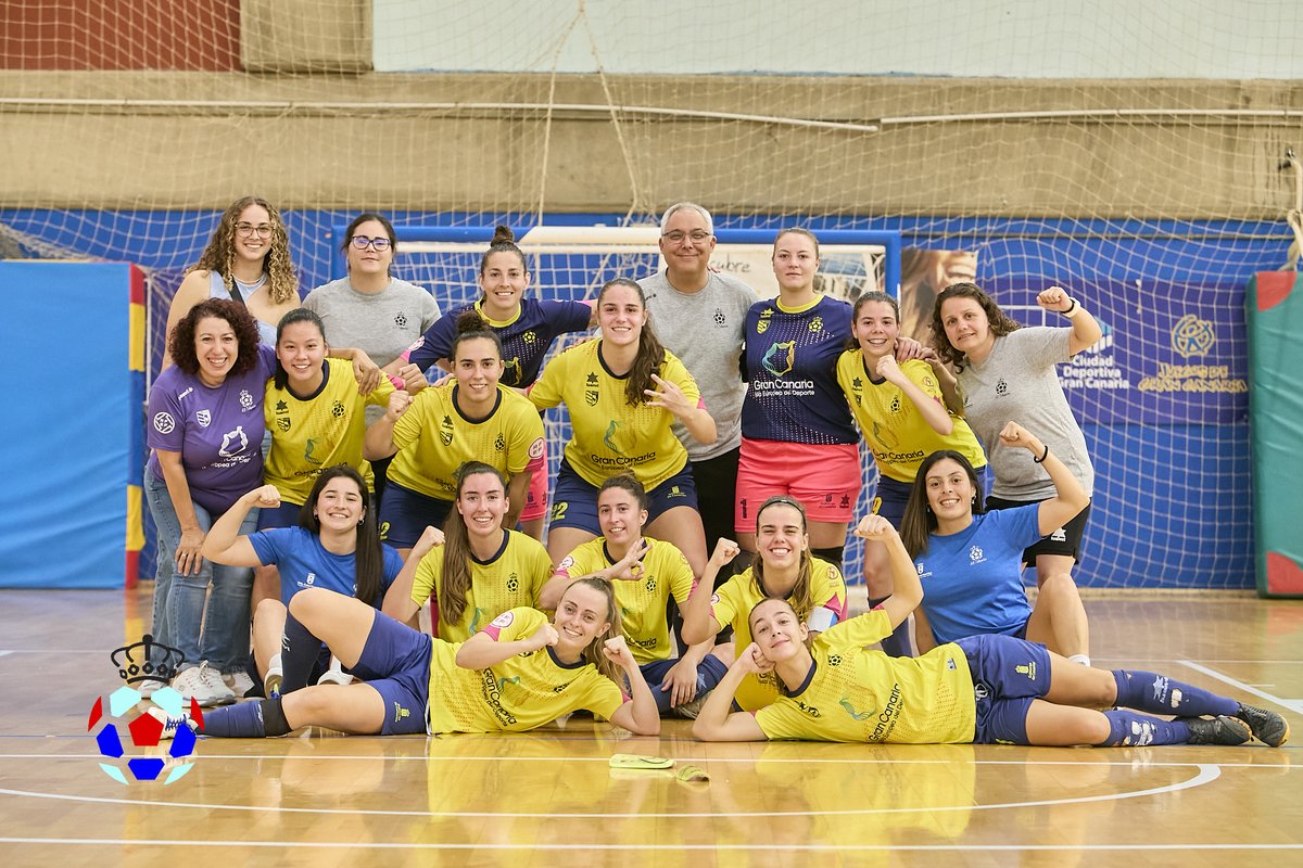 ⚽️ Día de partido J28 Gran Canaria @Teldeportivo🆚@CFSEixample 📸 Galería de imágenes photos.app.goo.gl/isPmG4CJ8c6VWB… Gracias @juanluglezfoto 💛💙#Teldeportivo #FutbolSalaFemenino #SomosFutsal #GCIslaEuropeadelDeporte #GranCanaria #islascanariaslatituddevida #FutsalRFEF