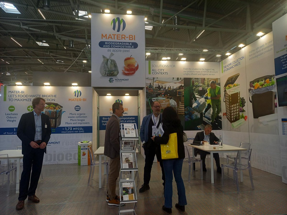 Estamos na #IFAT2024, a feira líder no sector da gestão de água, águas residuais, resíduos e matérias-primas. Para a Novamont, é um evento que oferece uma oportunidade única de mostrar as nossas mais recentes inovações e soluções no sector dos resíduos e materiais renováveis, bem