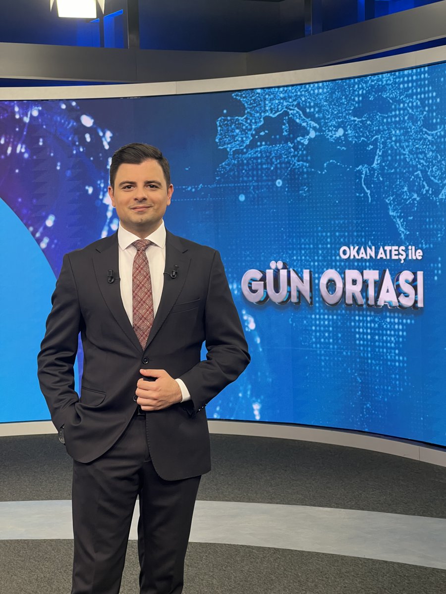 'Gün Ortası' gündemin öne çıkan başlıklarıyla ve Okan Ateş'in sunumuyla hafta içi her gün saat 13'te Ekol TV'de! 🔹@okanatess #ekoltv #gunortası #okanates