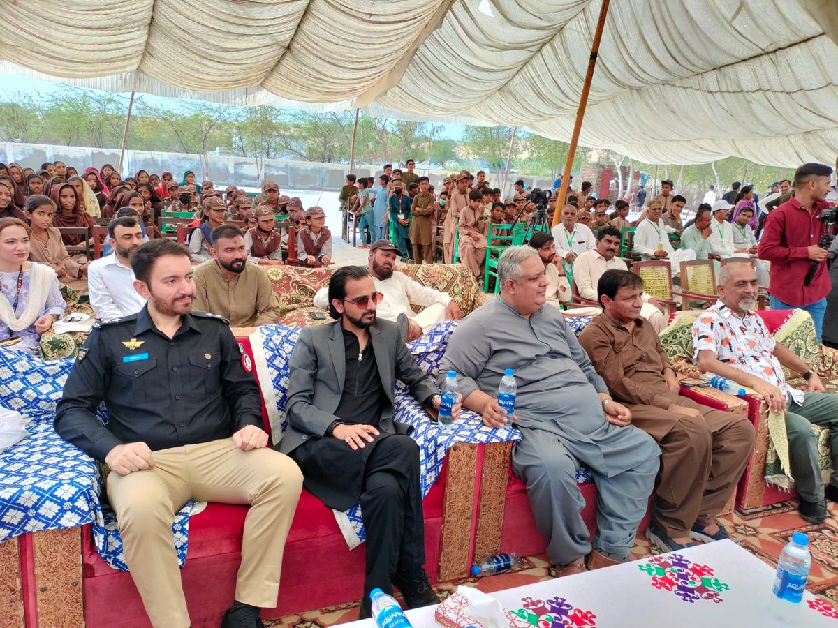 First ever initiative in Sindh “Pedalling towards a brighter future” @TharEduAlliance with the support of Indigo Garments, UNDP (SDG Unit) with d collaboration of @MinisterEduGos , distributed Eighty (80) Bicycles among girls students of GHS Malnhore Vena, Harijan Colony and