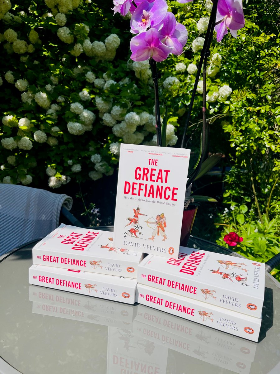 **COMPETITION** To celebrate the release of The Great Defiance in paperback in under 4 weeks, I've got two copies to give away! Just LIKE and RETWEET this post, and two lucky winners will be announced this time next week. Good luck!