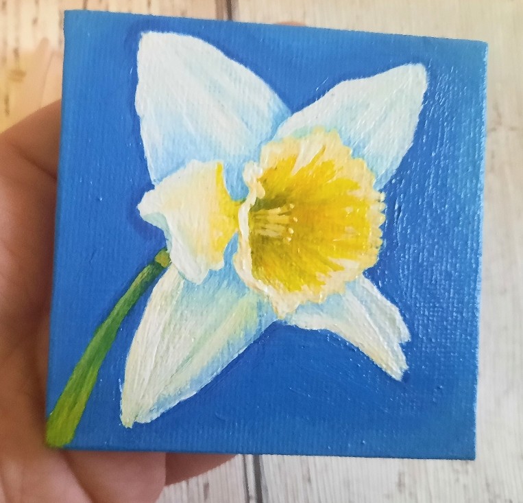 Today's #MHHSBD word is FLOWERS. I love flowers but am NOT a fan of painting them. However I couldn't resist painting this beautiful daffodil miniature. earthandsandbyanna.etsy.com/listing/166426…
#daffodil #flowers #flowerpainting #art #miniaturepainting #Tuesdayvibe