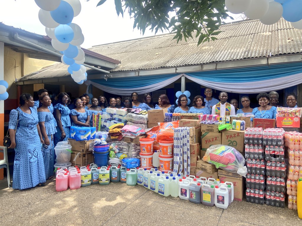 KLOMOfficial's tweet photo. In line with the principles of the #KLMarshall to support the needy and deprived in society, the Central Accra Region, hosted by Council 74 and Court 67, Holy Spirit Cathedral, Adabraka, and under the auspices of #MAREDES, has donated items to the Accra Psychiatric Hospital. https://t.co/ZsSfp4ILla
