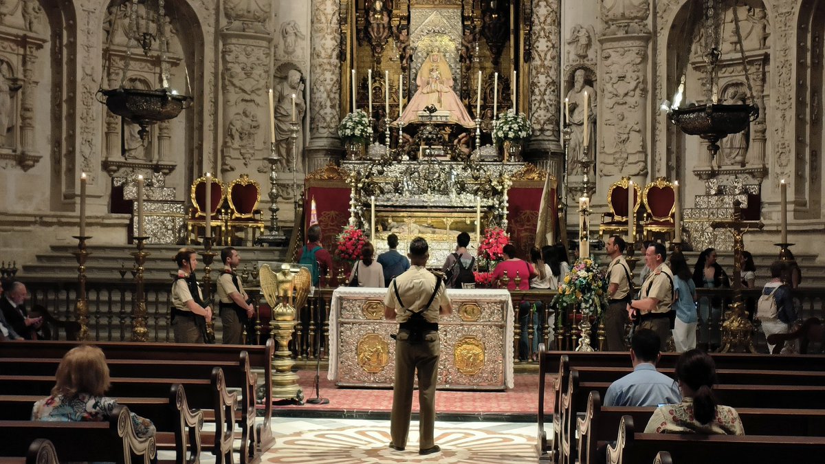 Apertura de la Urna de San Fernando hoy en la Santa Iglesia Catedral de Sevilla
@ElSevillana @SSantaSevillana #SevillaHoy