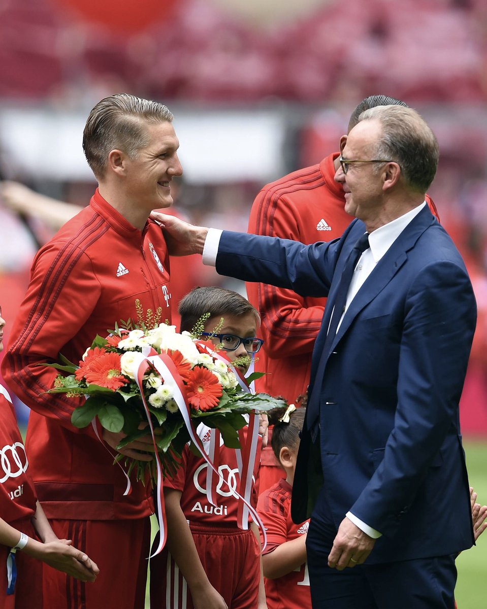 Today is a special day — 9 years ago I played my last Bundesliga game and my 500th official match for Bayern Munich. It was an incredible journey, and I'll always treasure these memories. Mia san mia! 🔴⚪️