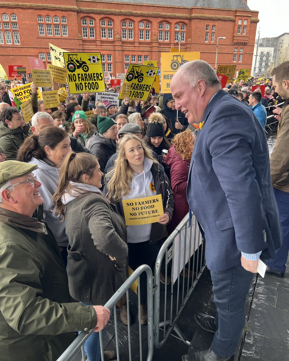 I’m proud to be a Welsh Farmer. This World Farming Day, I stand with my fellow Welsh farmers fighting Labour’s ideologically motivated policies. Our food security matters to everyone, both in the countryside and our towns and cities. #NoFarmersNoFood