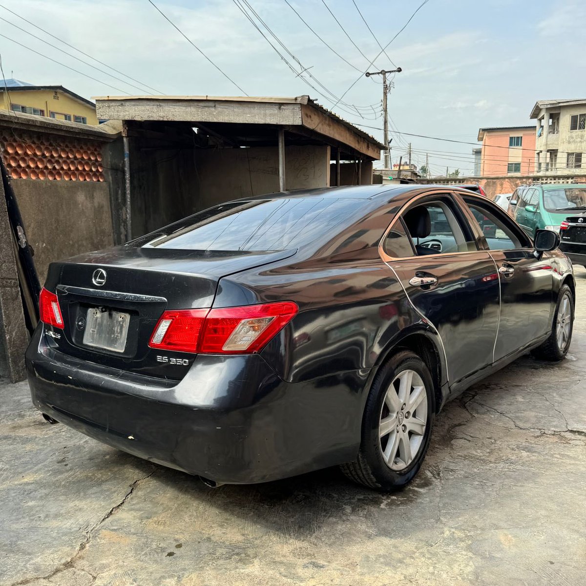 6.5 million naira only!!🔥🔥🔥🔥🔥🔥 2008 Lexus ES350 Super good deal!! Interested? Call: 07041468482