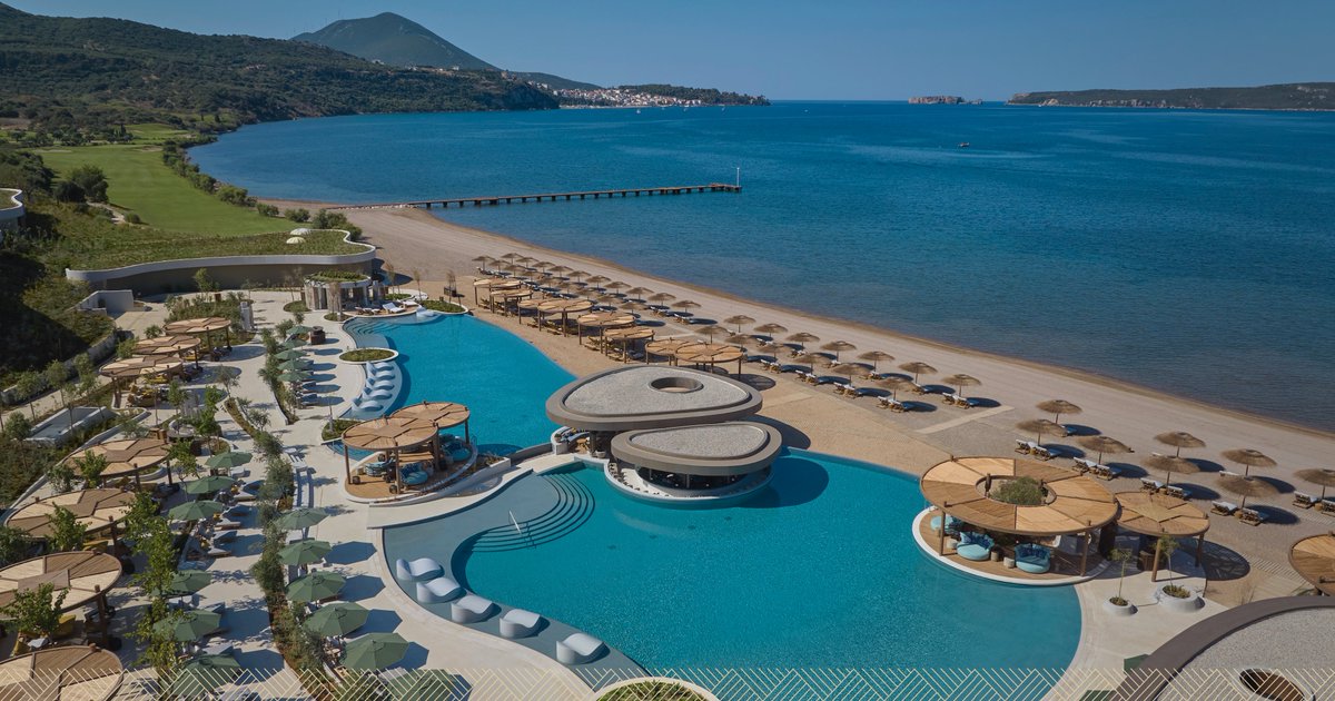 We are happy to share that Mandarin Oriental, Costa Navarino features in Condé Nast Traveller India's round-up of the best beach hotels in Europe after being included in the publication's 2024 Hot List of the best new hotels in the world. Read more: shorturl.at/cFW17
