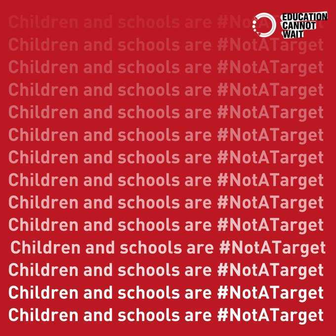 As Global Fund for Education in Emergencies & Protracted crises w/in @UN, #ECW strongly supports the #SafeSchoolsDeclaration!

🛑Schools & other civilian infrastructure must be protected from attacks & military use

🛑Children are #NotATarget and must be protected
@UNRWA @UNOCHA