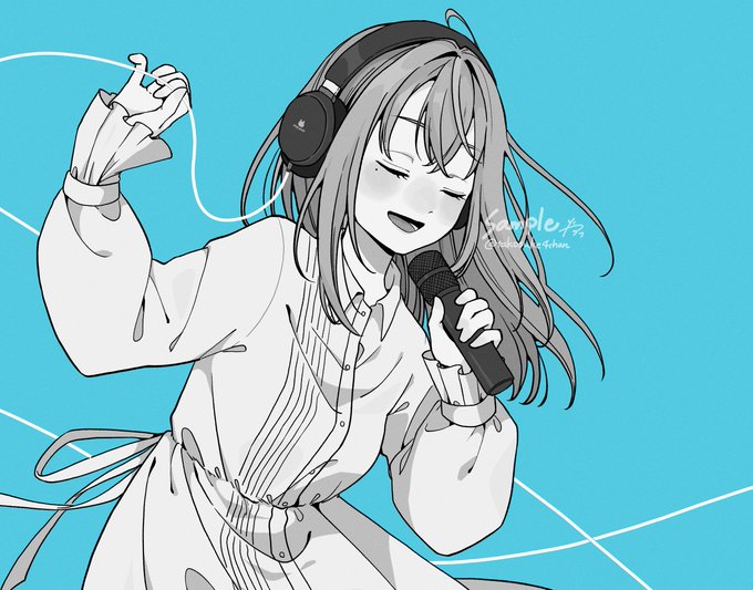「holding microphone music」 illustration images(Latest)