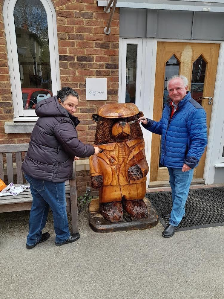 Sydney gets his annual oiling! Huge thanks to Gary and Nicola for reviving our bear a few weeks back. They have our benches and the library bear on their list next. Great volunteers! #chislehurst #chislehurstsociety