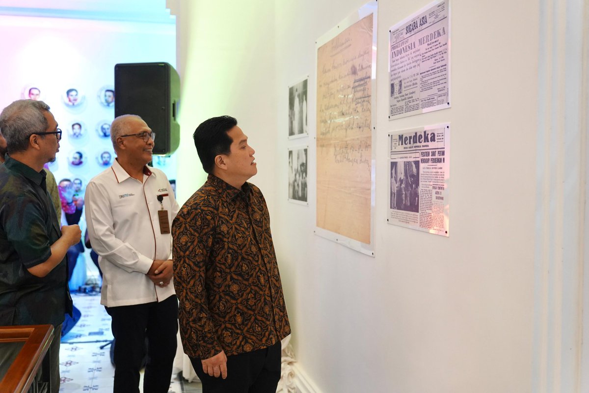 Hari ini saya mewakili Presiden Joko Widodo meresmikan kawasan cagar budaya, Antara Heritage Center yang telah selesai direnovasi. Kawasan gedung ini punya nilai sejarah besar saat menjadi tempat pertama kali proklamasi kemerdekaan digaungkan ke seluruh penjuru dunia.