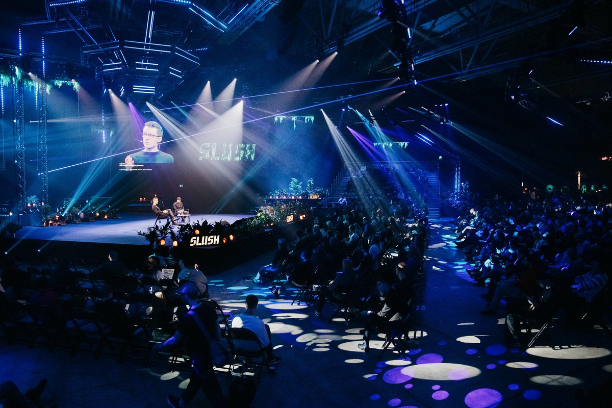 Wondering where to find your next story? Slush might be just the place for that. As a Media Pass Holder, you can: ✅ Conduct exclusive interviews ✅ Access Media Area ✅ Join Slush Media Morning ✅ Access Media Bank Secure your Media Pass now: slush.org/tickets