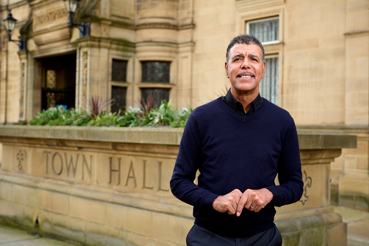 MyWakefield's tweet image. Wakefield Town Hall will light up blue for Apraxia Awareness Day 💙

You may have heard of apraxia as local legend @chris_kammy has been raising awareness after being diagnosed himself.

We’re awarding Kammy Freedom of the City tomorrow.

Find out more at orlo.uk/80ybE