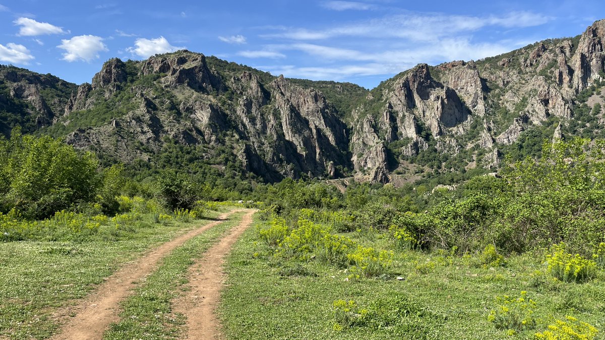 Joko's tweet image. How can you not be awestruck by these views??? 9/13