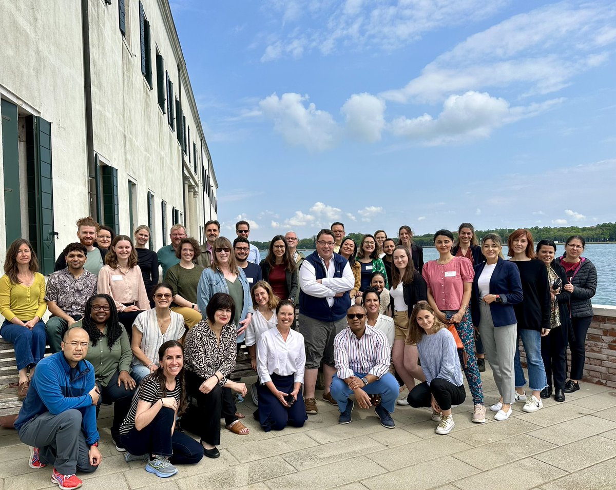 What a great crew- students & some of the faculty of @NeuroscienceSAS Advanced Course on Microbiota and the Brain - in San Servolo Island in Venice #nsasmicrobiota2024 @HeijtzRochellys @jfosterlab @Bercik_Collins @KraneveldAletta @MireiaVallesc @ChristophThaiss