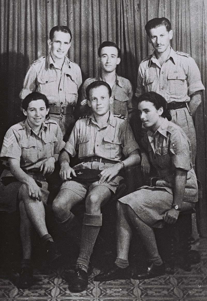 🅹🅴🆆🅸🆂🅷 🅿🅰🆁🅰🅲🅷🆄🆃🅸🆂🆃🆂 Two hundred and fifty Jewish men and women from Mandate Palestine volunteered for operations run by MI9 and SOE during World War II. #JewishParachutistsOfMandatePalestine #MI9 #SOE #WW2 1/3 More information: en.wikipedia.org/wiki/Jewish_Pa…