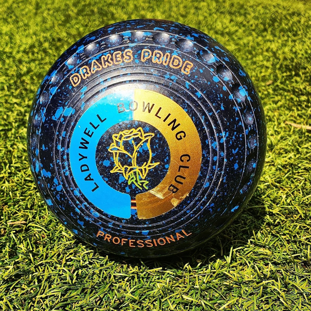 MATCH DAY ALERT! It's Ladywell's first league match of the 2024 season this afternoon, when we play last year's champions, Southwark Sports at the green in #Ladywell Fields. It starts at 2.30pm, so why not come along and support us?  #bowls #Catford #Lewisham #matchday