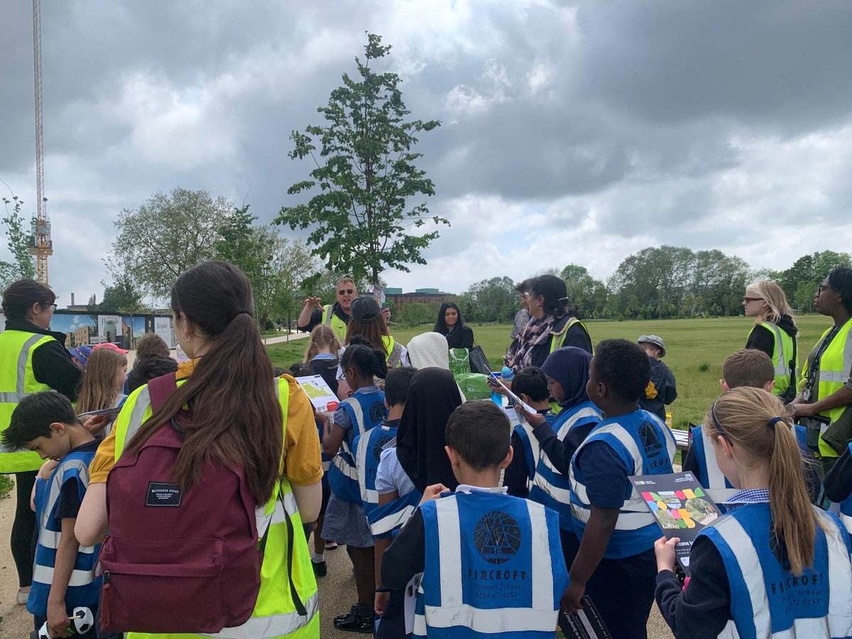 Yesterday we invited @fircroftSW17 to find a moment for movement in Springfield Park for #MentalHealthAwarenessWeek. The children went on a scavenger hunt using our new maps to check off the different plants, insects and activity areas that can be found in the park 🌳 🐞