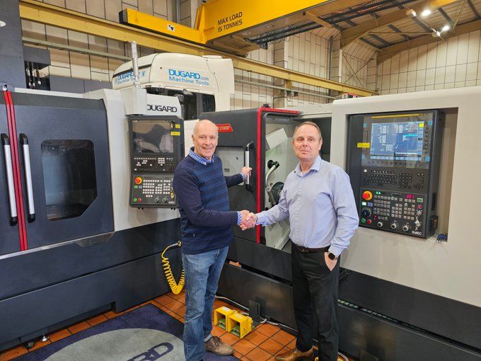 Read about how Cliff Eglington from Blue Chip Engineering has been buying machines from Eric for 40 years, and his workshop at the end of his garden: buff.ly/3IJZv9f
Cliff's newest machine is a SMEC SL2000, see the full spec: buff.ly/2YaUMDE #dugard #smec #ukmfg