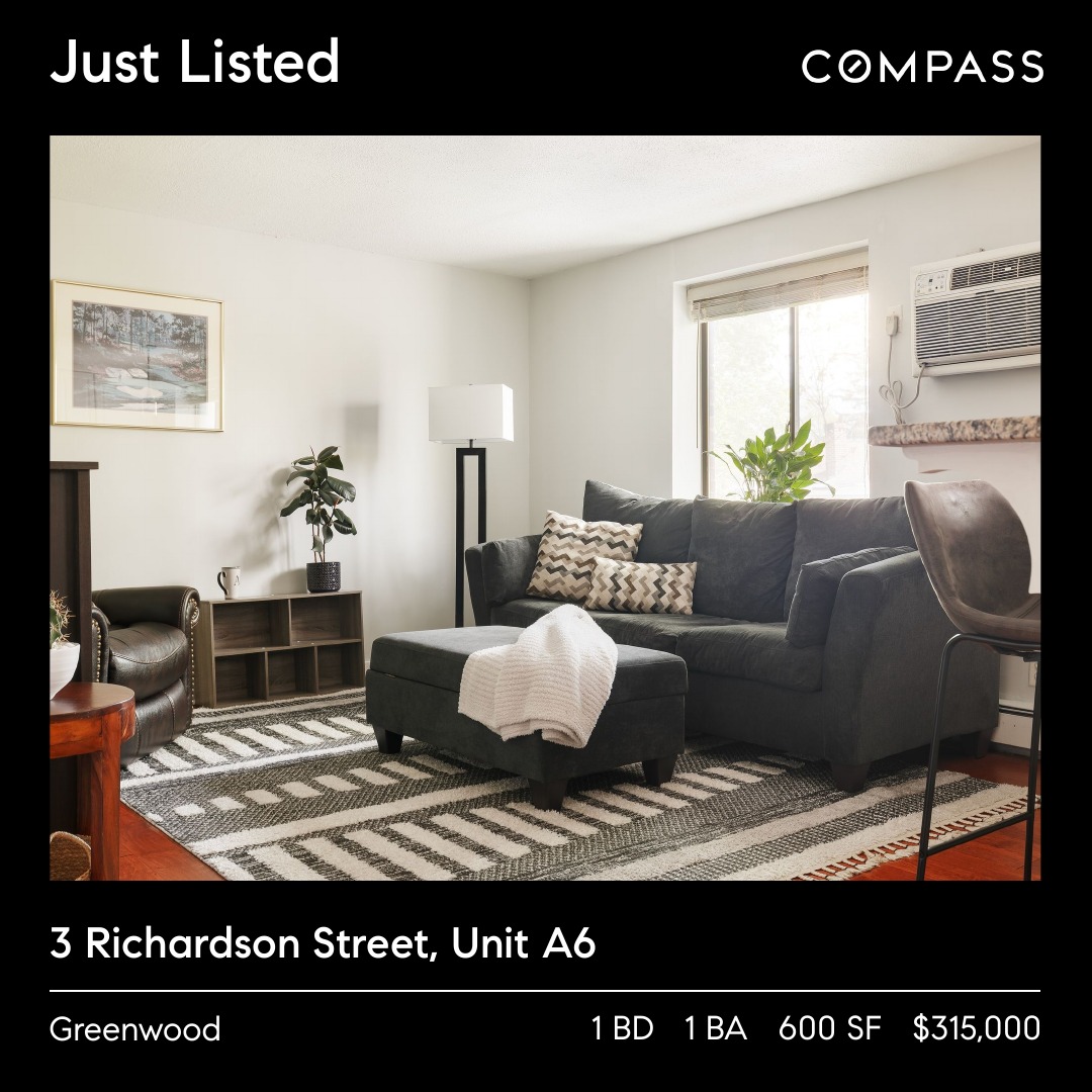 🌟 Just Listed! 🌟 Top-floor one-bedroom condo in downtown Wakefield. Enjoy eateries, shops, the commuter rail, and Lake Quannapowitt. Features a bright, open floor plan with deeded and visitor parking. Don't miss out! #JustListed #CompassRealEstate #sherwoodandcompany